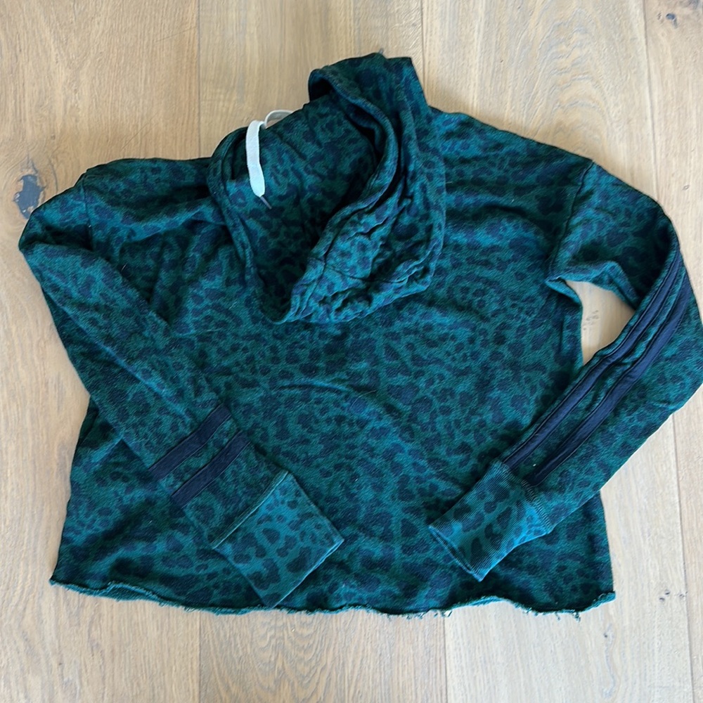 Women’s n:Philanthropy Sweatsuit - Picture 7 of 16